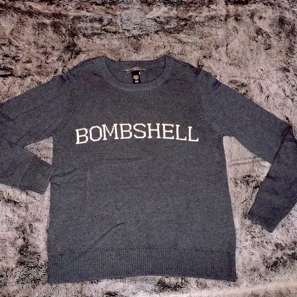 Victoria’s Secret BOMBSHELL Sweater NNT - Picture 4 of 8